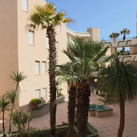 2 pièces cabine climatisé avec terrasse à Sète - FR-1-472A-166 Appartement Sète