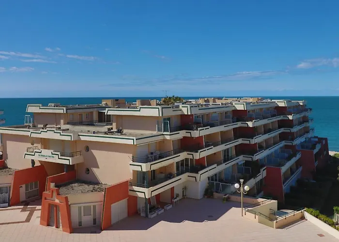 2 pièces cabine climatisé avec terrasse à Sète - FR-1-472A-166 * Sète